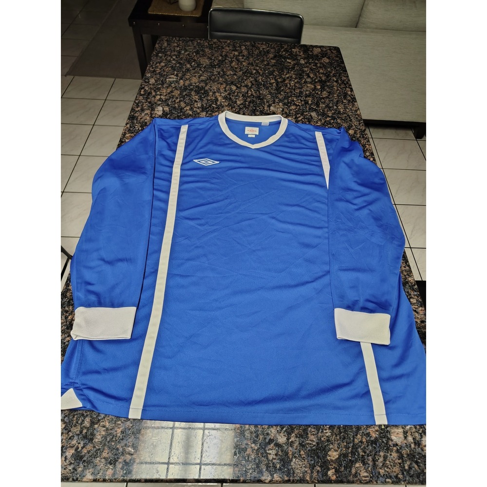 Umbro Mens Blue Long Sleeve Soccer Jersey Tailored in England V-Neck Large